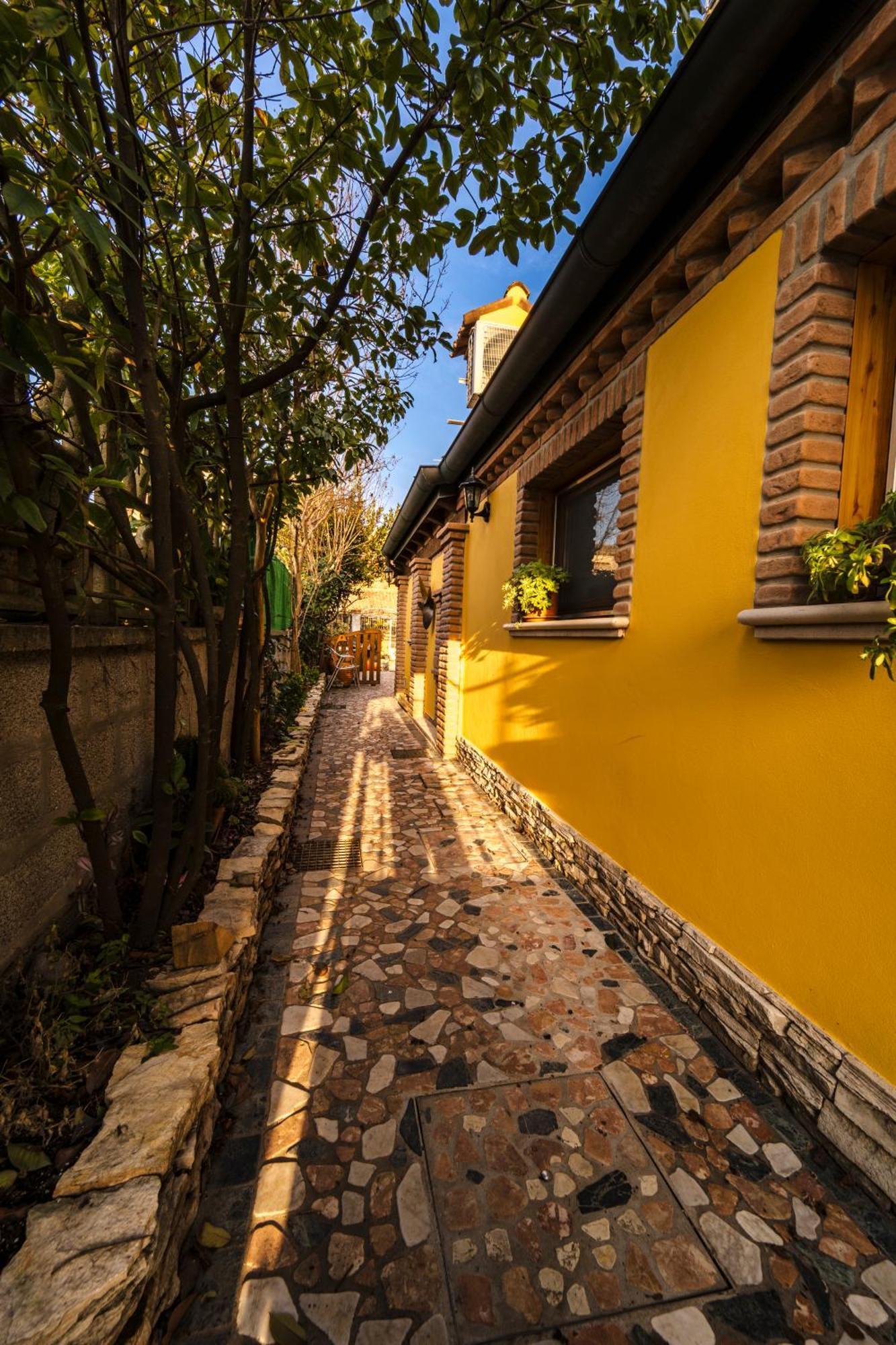 La Loggia Bed and Breakfast Comacchio Eksteriør billede